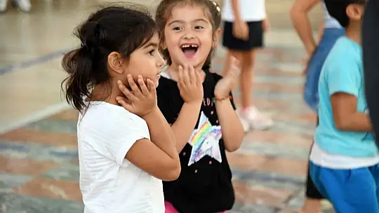 Mine Kırıkkanat ve Mustafa Hoş Fethiye'de Söyleşide Buluştu