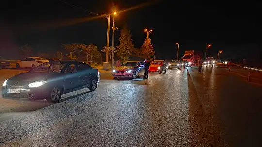 Fethiye Kaymakamı Eyüp Fırat gece denetimine katıldı