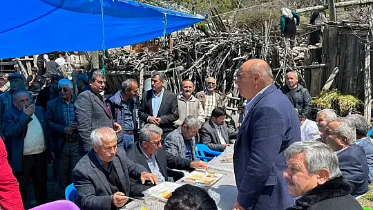 AK Parti milletvekili adayı Otgöz, Seydikemer'de vatandaşların bayramını kutladı