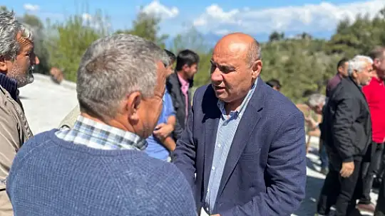 AK Parti milletvekili adayı Otgöz, Seydikemer'de vatandaşların bayramını kutladı