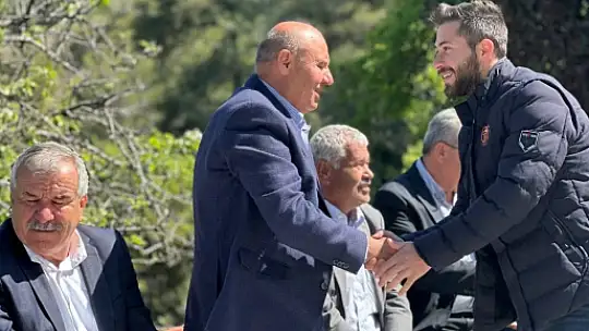 AK Parti milletvekili adayı Otgöz, Seydikemer'de vatandaşların bayramını kutladı