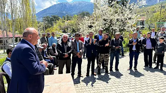 AK Parti milletvekili adayı Otgöz, Seydikemer'de vatandaşların bayramını kutladı