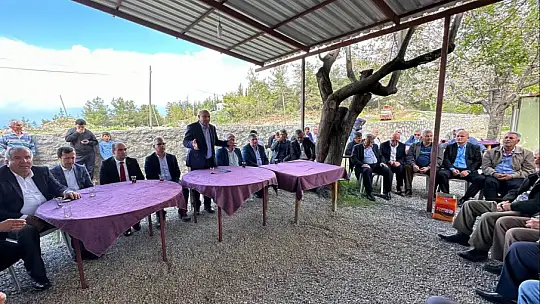 AK Parti milletvekili adayı Otgöz, Seydikemer'de vatandaşların bayramını kutladı