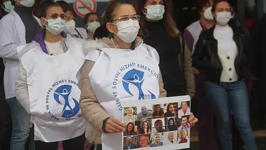 Sağlık Çalışanları Fethiye'de de Seslerini Yükseltti