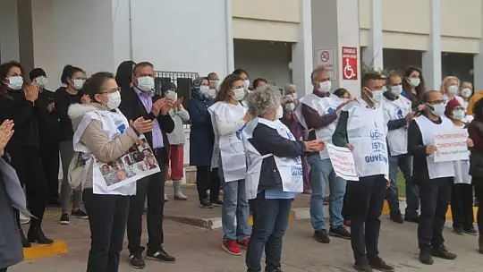 Sağlık Çalışanları Fethiye'de de Seslerini Yükseltti