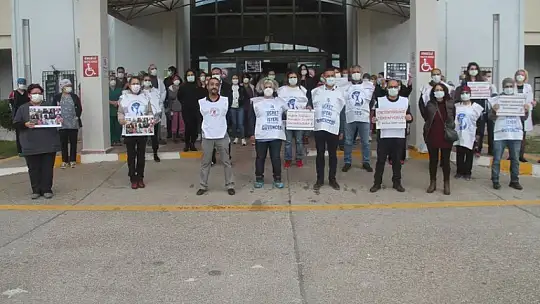 Sağlık Çalışanları Fethiye'de de Seslerini Yükseltti