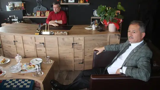 Soydemir, 'Fedakar basın çalışanlarının günlerini kutluyorum'