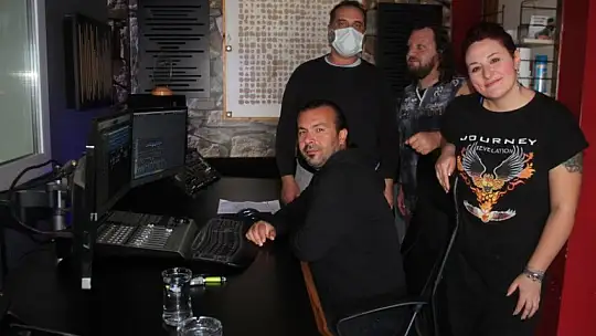 Civelek ile Saatçı ortak projede buluştu: Yeni klipler yolda