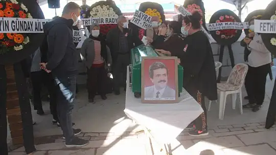 Çocukluğunda 'Bu radyoda türkü okuyacağım' demiş