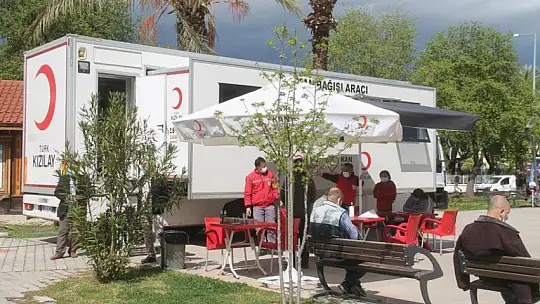 Oktay 'En büyük şükranımız şehitlerimize, gazilerimize'