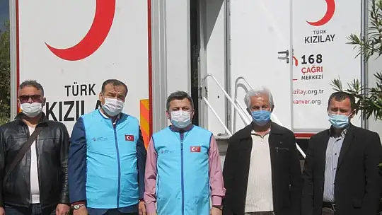 Oktay 'En büyük şükranımız şehitlerimize, gazilerimize'