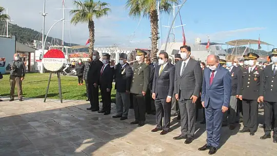 18 Mart Çelenk sunma töreni gerçekleşti