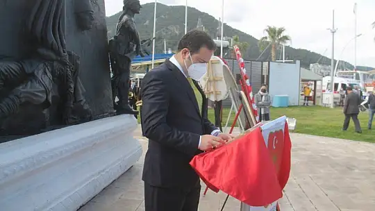 18 Mart Çelenk sunma töreni gerçekleşti