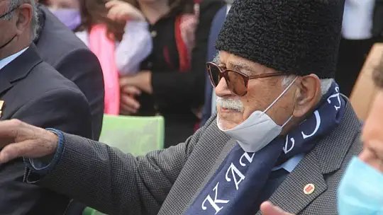 18 Mart Çelenk sunma töreni gerçekleşti