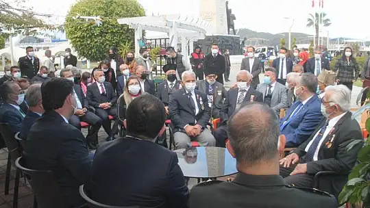 18 Mart Çelenk sunma töreni gerçekleşti