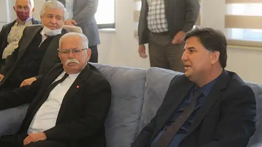 Milletvekili Enginyurt'tan Başkan Karaca'ya ziyaret