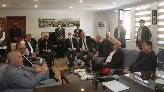 Milletvekili Enginyurt'tan Başkan Karaca'ya ziyaret