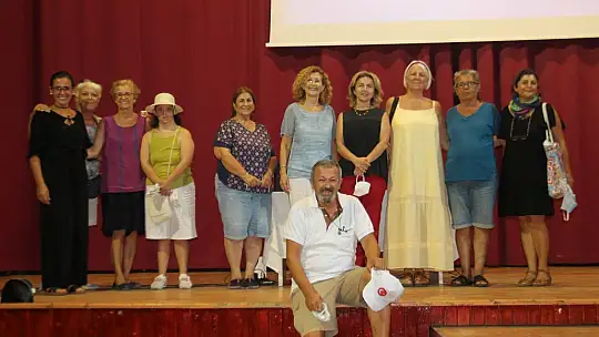 Karaca, 'Üreten, bilgilenen ve mutlu olan kadınlar olmak istiyoruz'