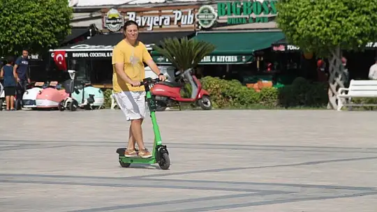 Fethiye'de yeni ulaşım tarzı Martı Scooter