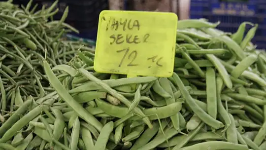 Salı pazarında zirveyi bamya ve taze fasulye paylaşıyor