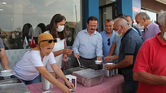 AK Parti Fethiye İlçe Teşkilatının aşure etkinliğine yoğun katılım