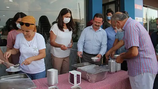 AK Parti Fethiye İlçe Teşkilatının aşure etkinliğine yoğun katılım