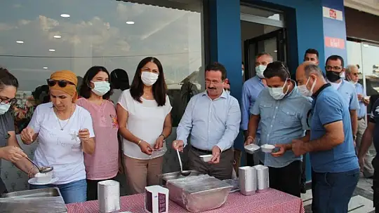 AK Parti Fethiye İlçe Teşkilatının aşure etkinliğine yoğun katılım