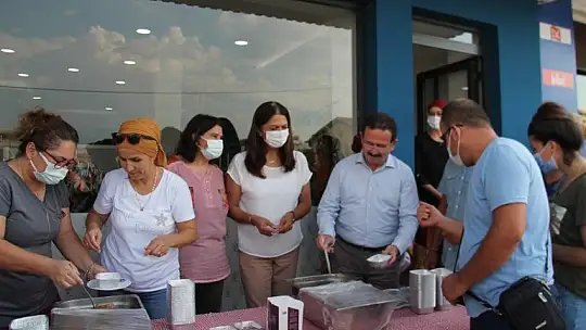 AK Parti Fethiye İlçe Teşkilatının aşure etkinliğine yoğun katılım