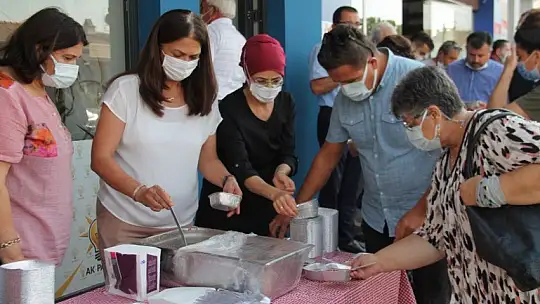 AK Parti Fethiye İlçe Teşkilatının aşure etkinliğine yoğun katılım