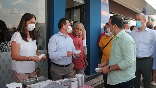 AK Parti Fethiye İlçe Teşkilatının aşure etkinliğine yoğun katılım