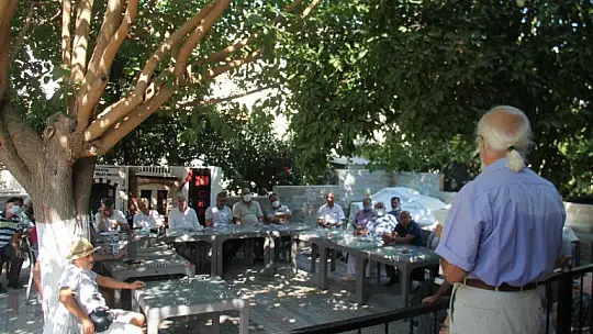 CHP Fethiye İlçe binasında kuruluş yılına özel söyleşi etkinliği düzenlendi