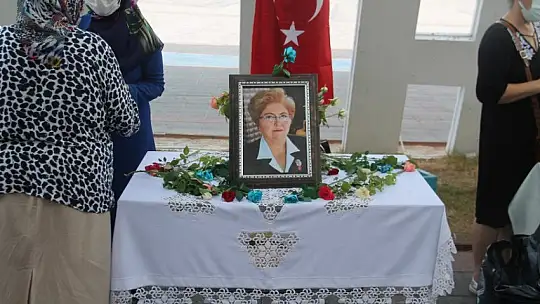 Zeynep Tuncel anısına pilav ikramında bulundular