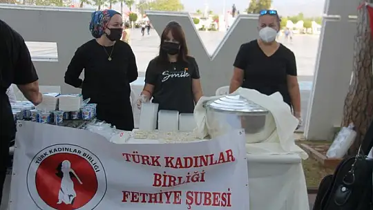 Zeynep Tuncel anısına pilav ikramında bulundular