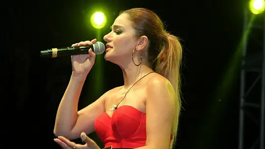 Barbunn Bistro'da Derya Bedavacı Rüzgarı Esti