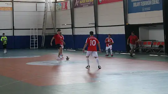 Fethiye'de Özel Sporcular, Protokol Üyeleriyle Maç Yaptı 