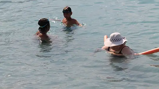 Ölüdeniz'de sezon bitmiyor