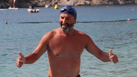 'Açık Su Yüzme Yarışı' sporcuları kıyasıya mücadele etti