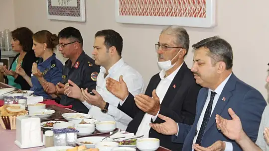 Kaymakam Fırat, 'Vatanımız, şehitlerimiz sayesinde ayakta'