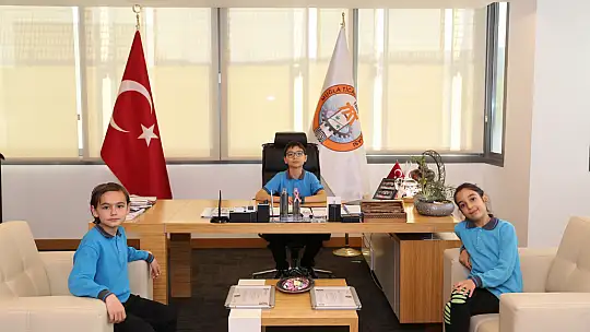 MUTSO, 47 öğrenciyi meclis üyesi unvanıyla Meclis'te ağırladı