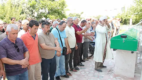 Gazeteci Dereli'nin Babası son Yolculuğuna Uğurlandı