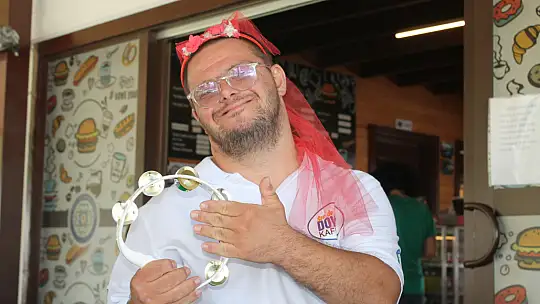 AŞKIN ÖNÜNDE HİÇ BİR ENGEL DURAMIYOR