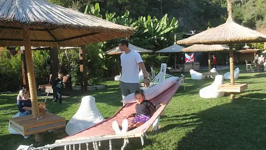 AMERİKALI BASKETBOLCULARDAN BARBEKÜ