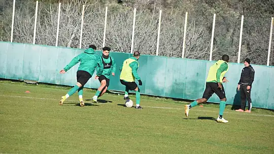 İSMET TAŞDEMİR: 'BİZİM HEDEFİMİZ İLK 10'