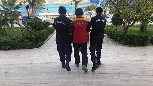 JANDARMA 'HUZUR VE GÜVEN' UYGULAMASINDA 5 TUTUKLAMA