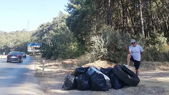 Jandarma ve vatandaşlar çevre temizliği yaptı