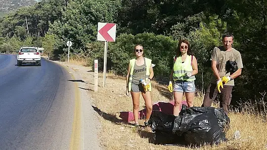 Jandarma ve vatandaşlar çevre temizliği yaptı