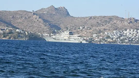 Jeff Bezos Bodrum'dan ayrılmıyor