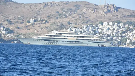 Jeff Bezos Bodrum'dan ayrılmıyor