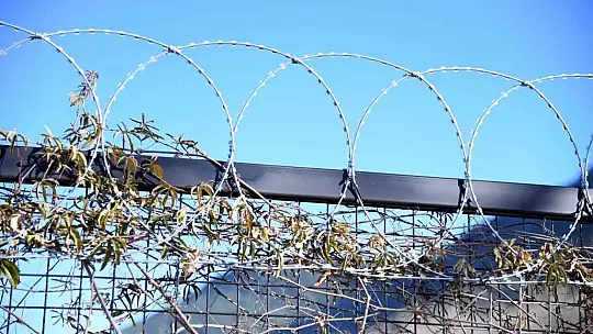 'Jiletli tel' kullanımı yasaklandı