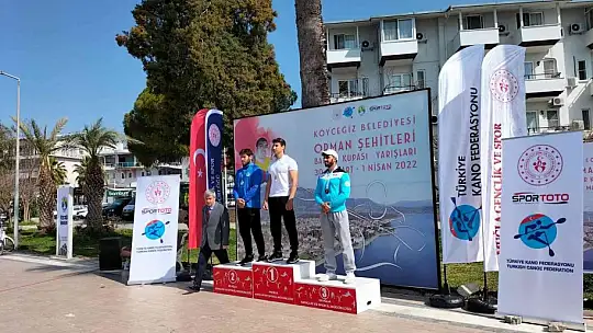 Kano yarışlarında Köyceğizli sporcu üç altın madalya kazandı